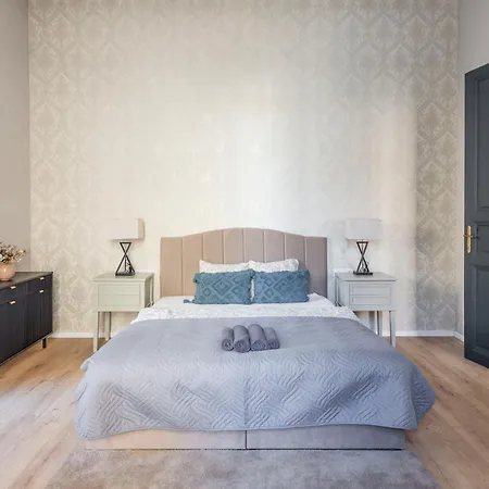 Luxurious & Spacious Central Apartment In The Kertesz Street Budapest Exterior foto