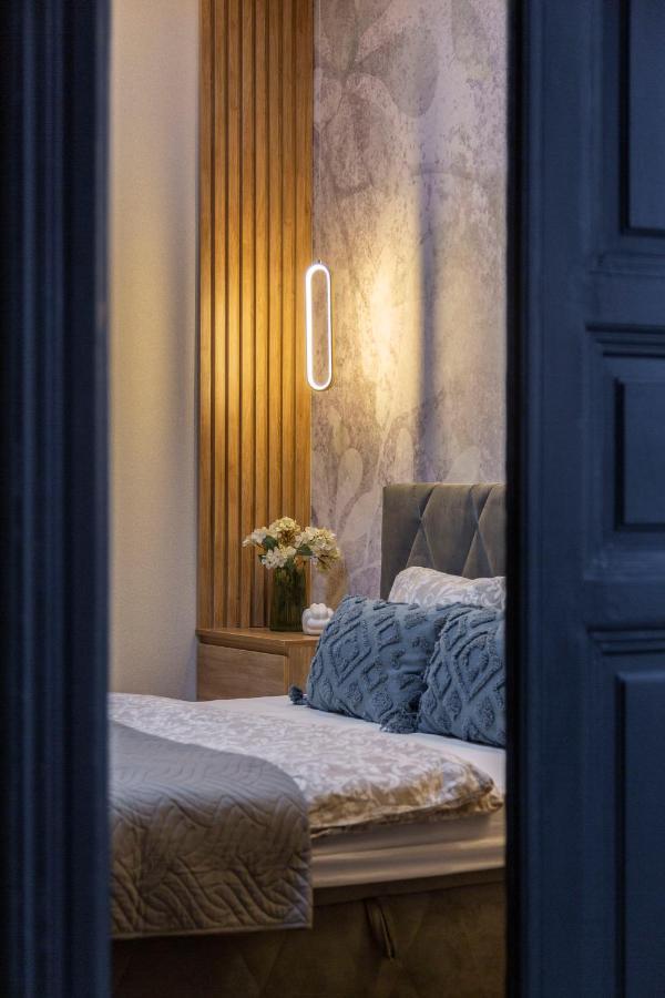 Luxurious & Spacious In The Kertesz Street Apartamento Budapest