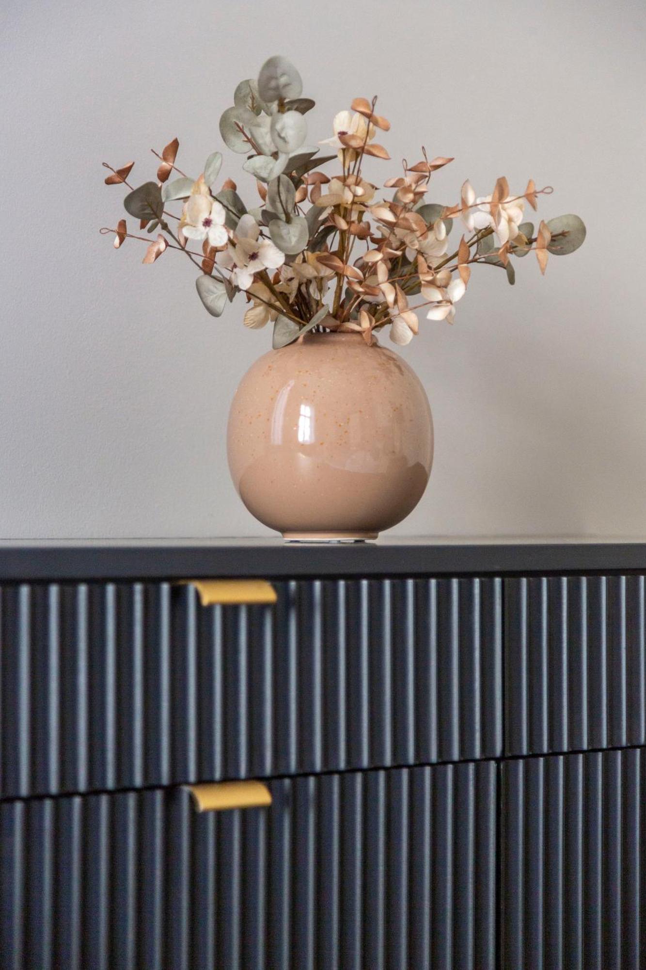 Luxurious & Spacious In The Kertesz Street Appartement